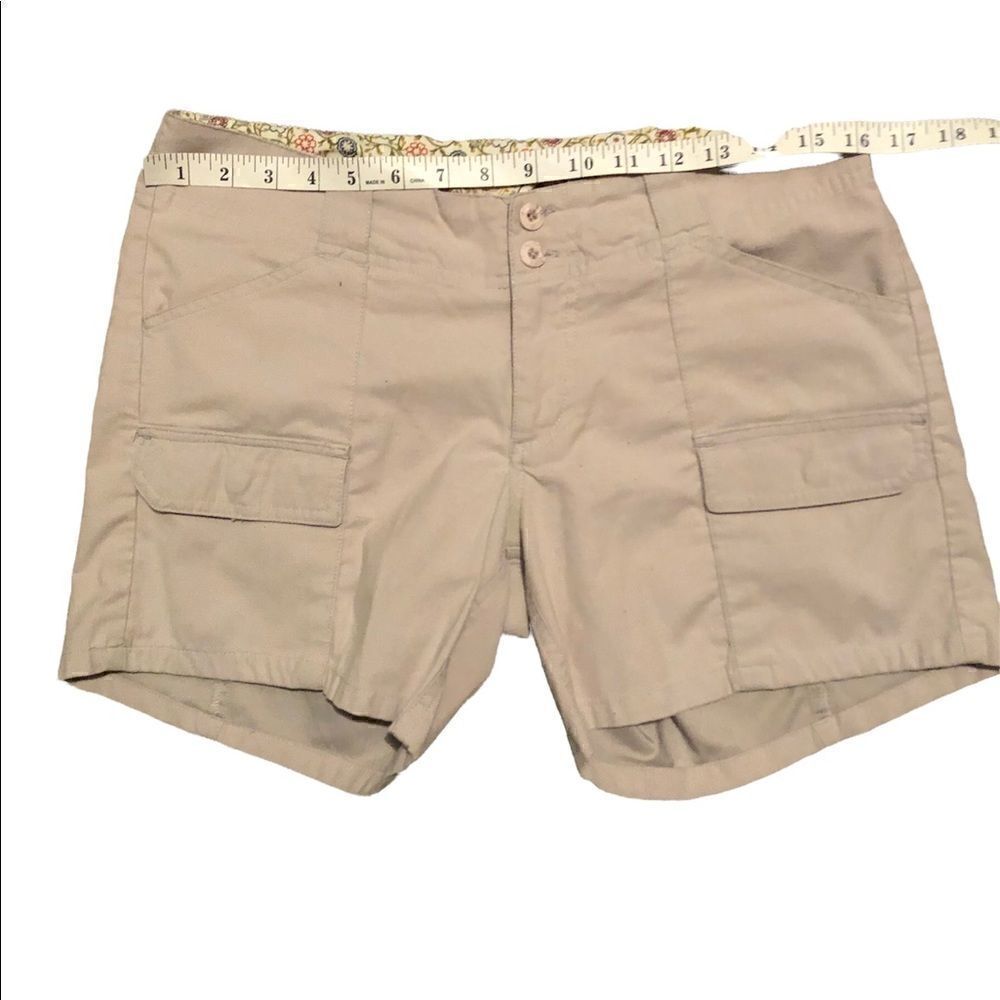 Magellan outdoors khaki shorts